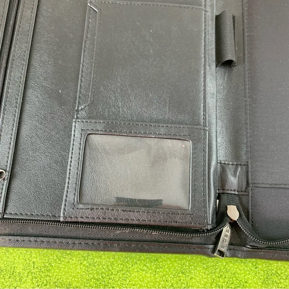 Leed’s Black portfolio Case.